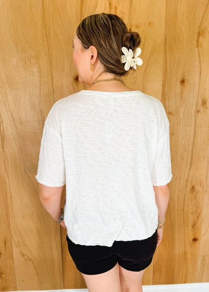 Charlie V-neck in White Sand