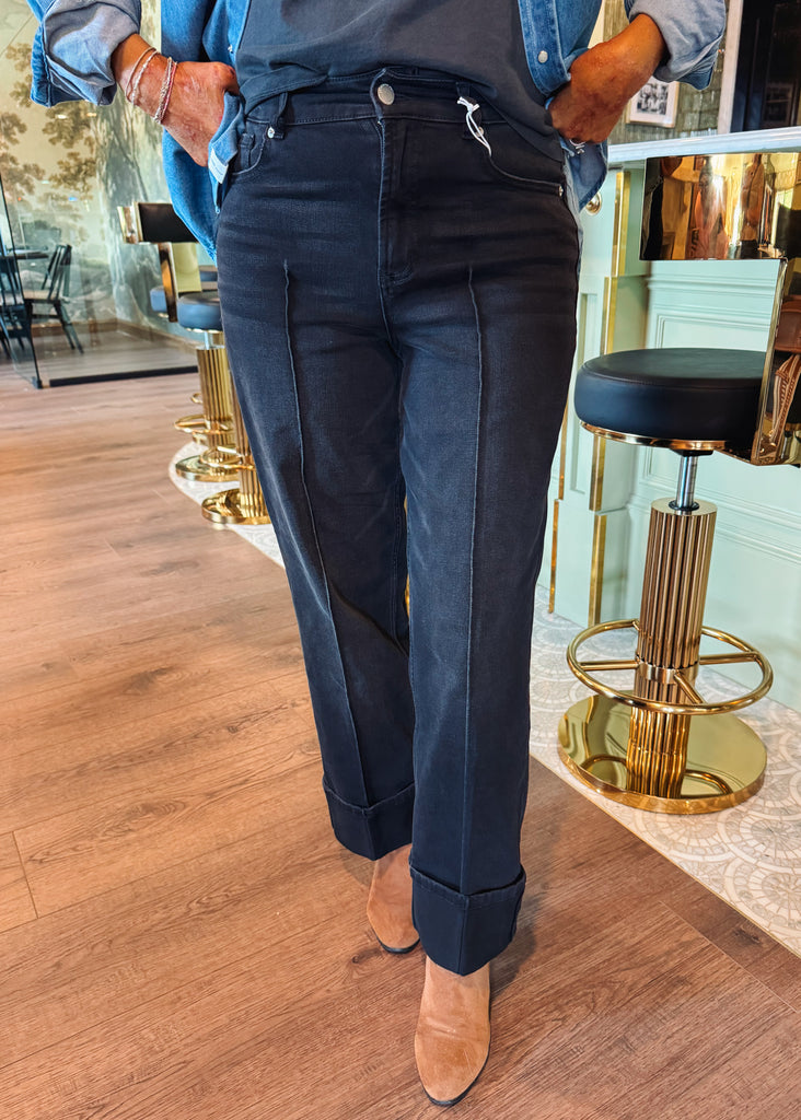 Holly Jeans - Jet Set