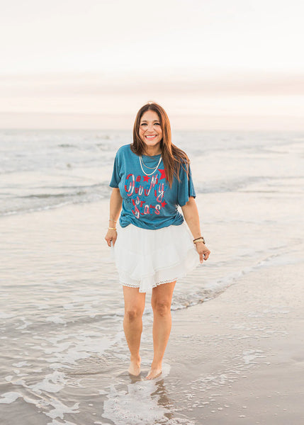 Basic Tee in Oh My Stars
