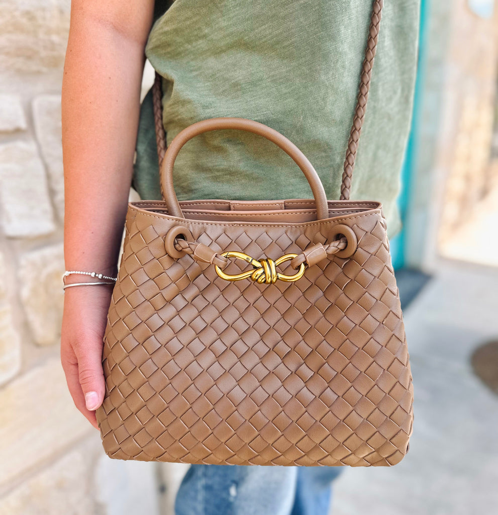 The Jen Woven Purse in Brown