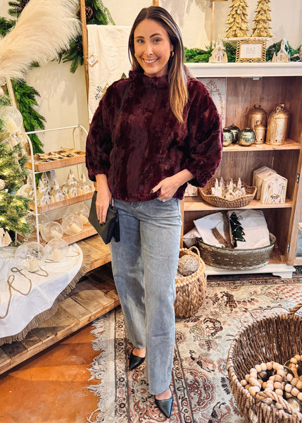 Poof Sleeve Faux Fur Popover in Wine