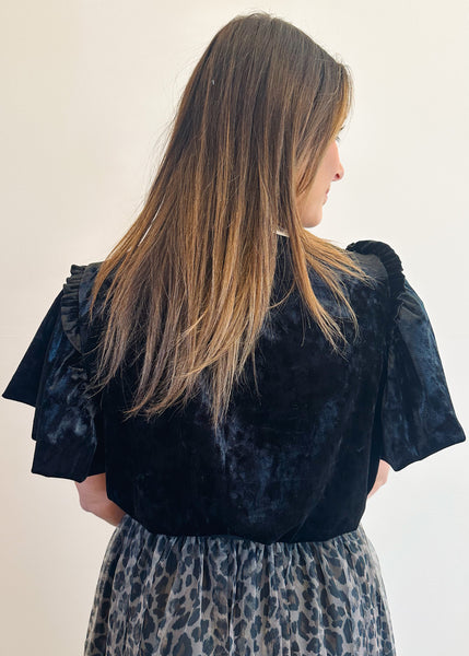 Solid Velvet Flounce Top in Black