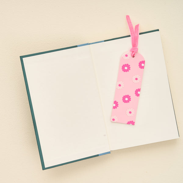 Daisy Hot Pink Acrylic Book Mark