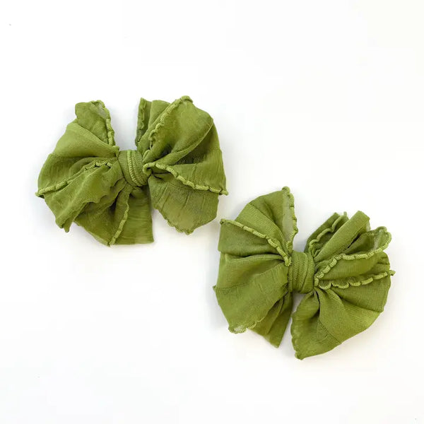 Olive Ruffle Clip Set