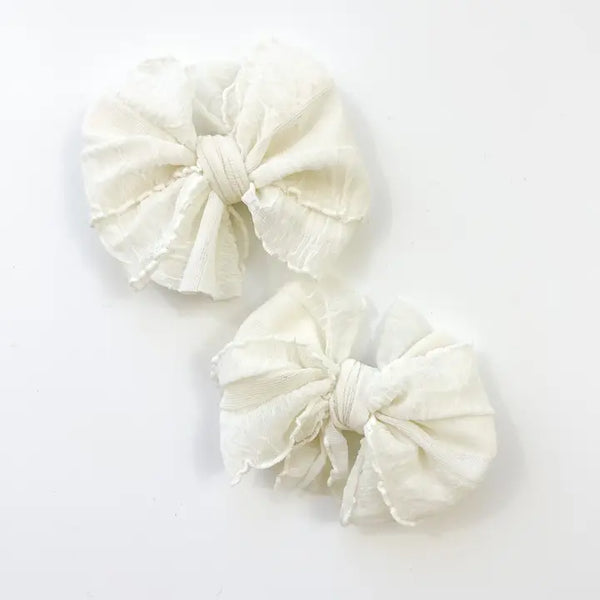 Ivory Ruffle Clip Set