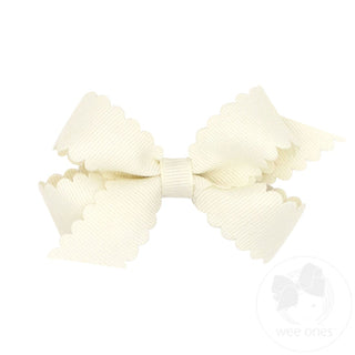 Mini Scalloped Edge Bows